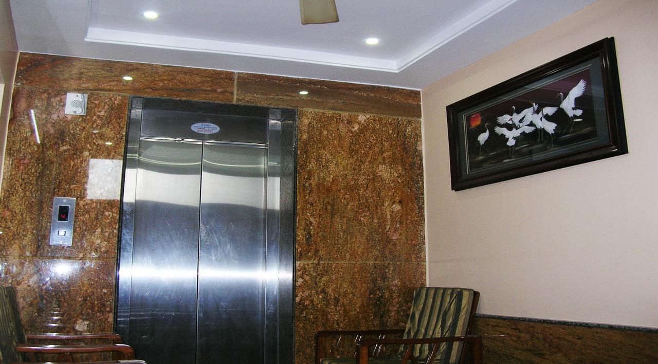 Athidhi Residency Hotel Tirupati Ngoại thất bức ảnh