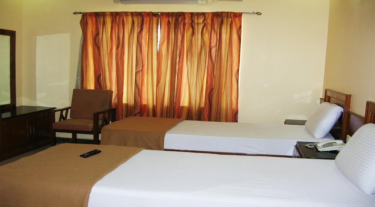 Athidhi Residency Hotel Tirupati Ngoại thất bức ảnh