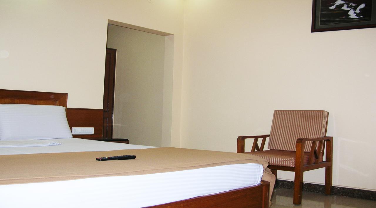 Athidhi Residency Hotel Tirupati Ngoại thất bức ảnh