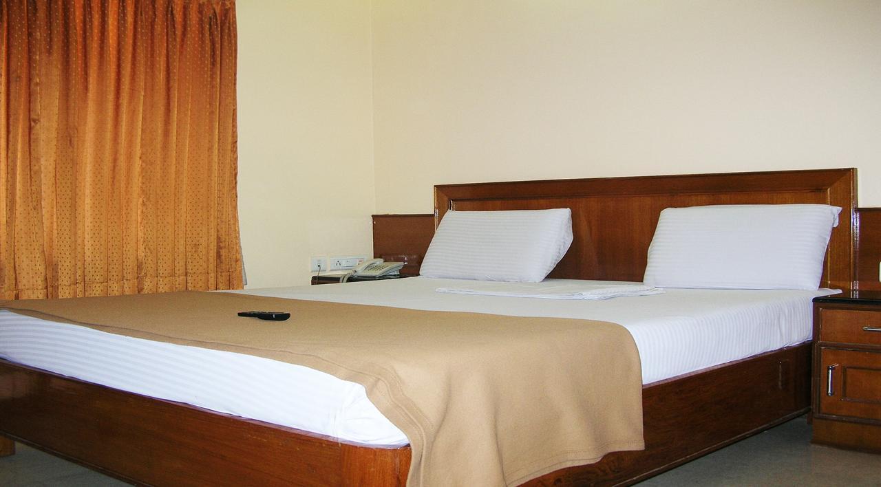Athidhi Residency Hotel Tirupati Ngoại thất bức ảnh